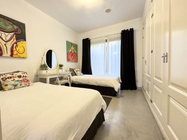 2 Slaapkamer Appartement in Los Flamingos
