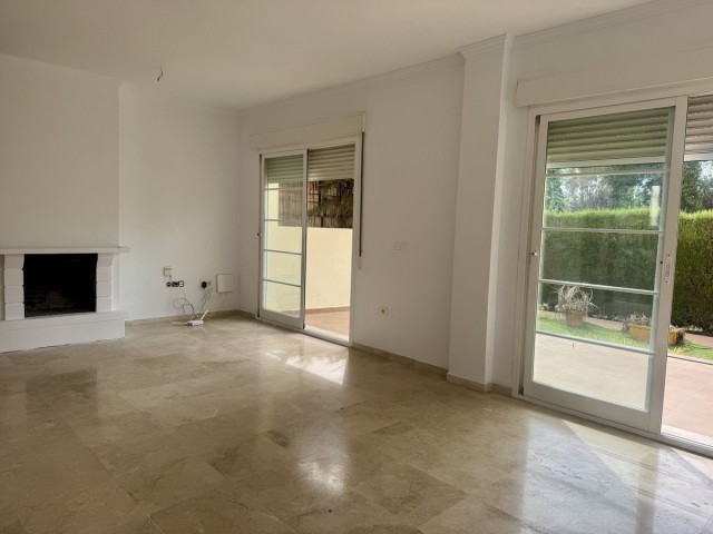 3 Bedrooms Townhouse in Marbella