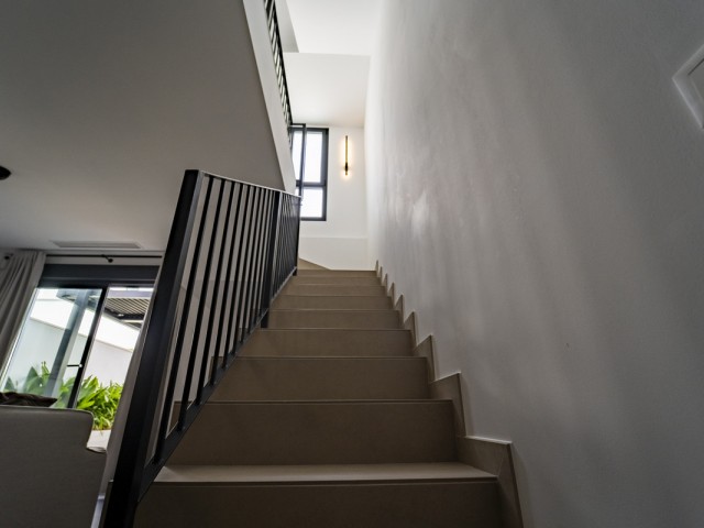 Maison mitoyenne avec 3 Chambres  à Cancelada