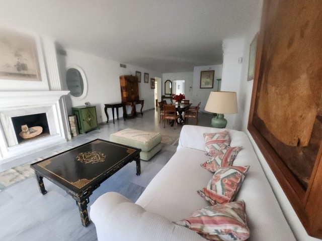 Apartment, Guadalmina Baja, R5210194