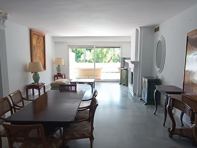 Apartment, Guadalmina Baja, R5210194
