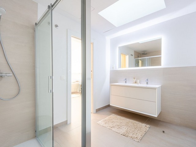 Apartamento con 2 Dormitorios  en Carvajal