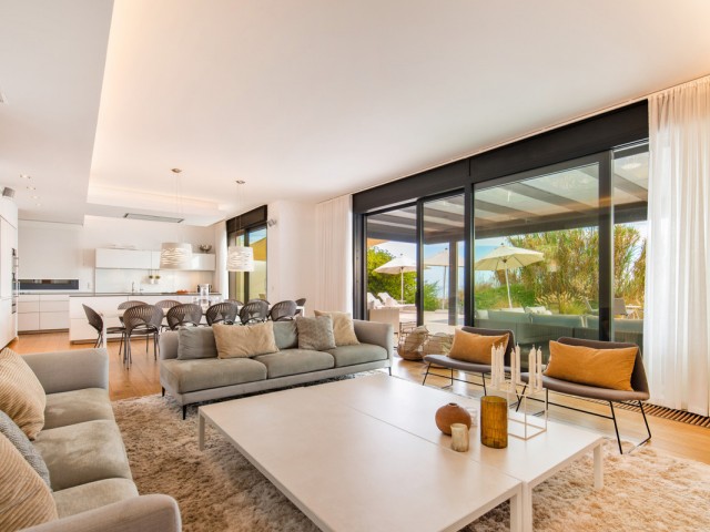 Villa avec 6 Chambres  à Costabella