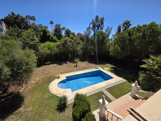 4 Bedrooms Villa in Hacienda Las Chapas