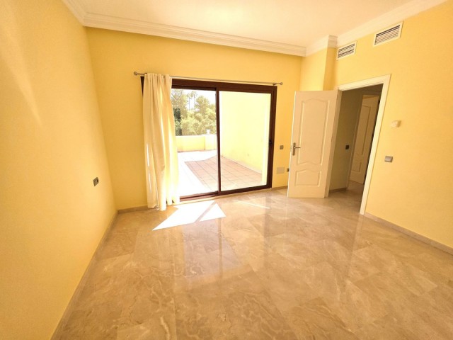 4 Bedrooms Villa in Hacienda Las Chapas