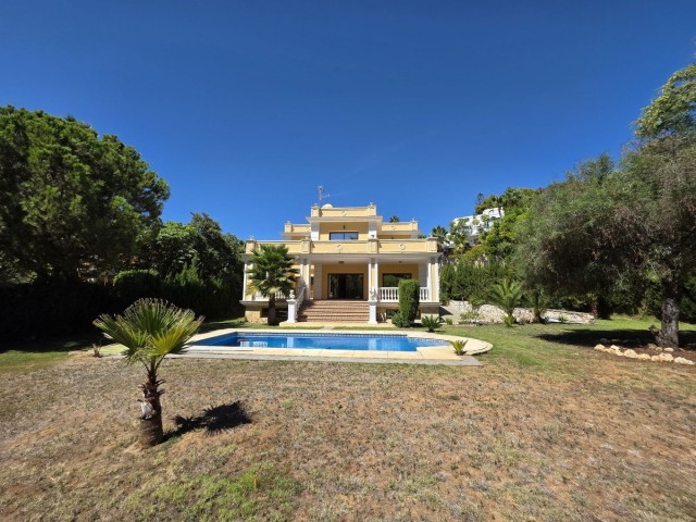 4 Bedrooms Villa in Hacienda Las Chapas