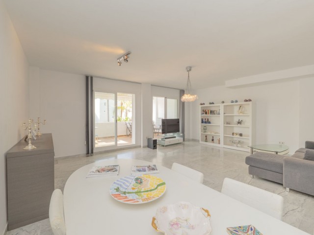 3 Schlafzimmer Reihenhaus in Bahía de Marbella