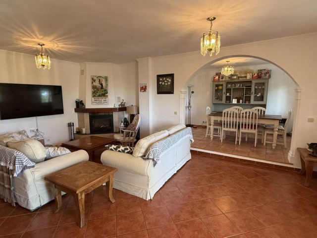 Huvila, Alhaurín de la Torre, R5202568