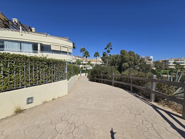 2 Bedrooms Apartment in Torrequebrada