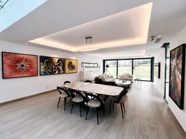 Villa avec 5 Chambres  à San Roque Club
