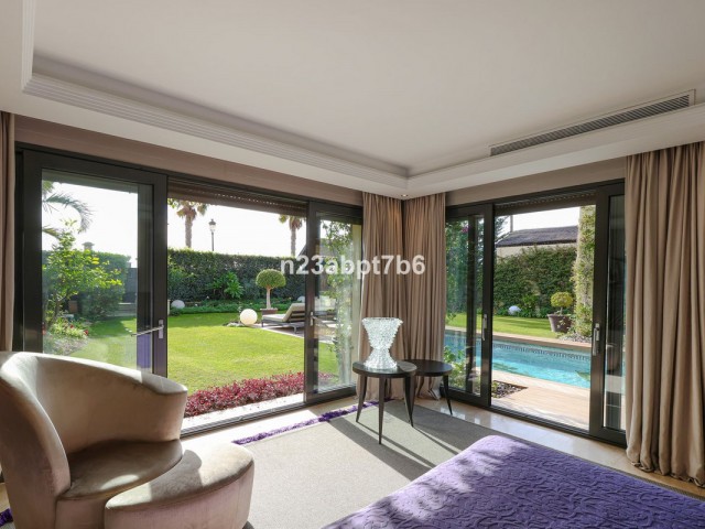 4 Soveroms Villa i Puerto Banús