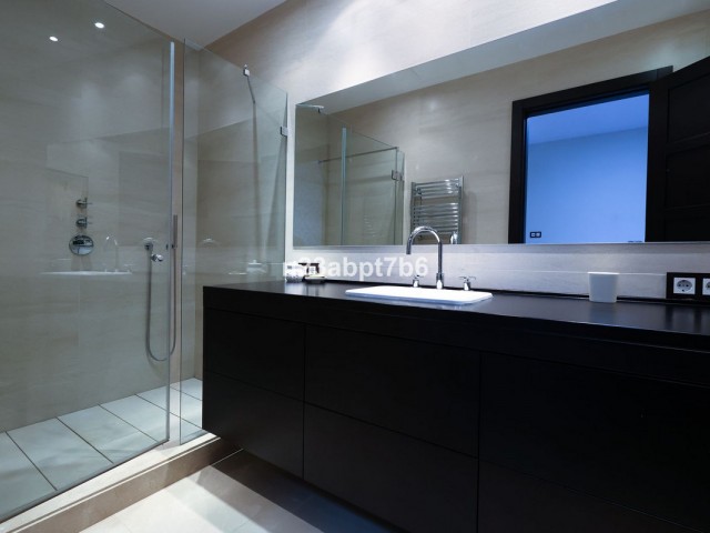 4 Soveroms Villa i Puerto Banús