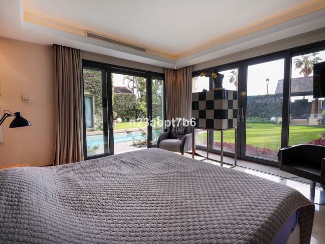 4 Soveroms Villa i Puerto Banús