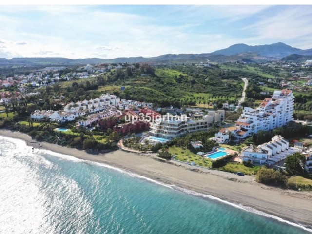 Apartment Estepona - R5216503