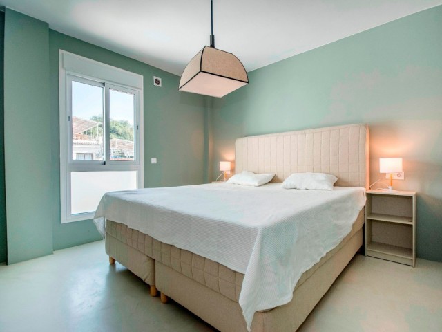 Apartment, Elviria, R5220169