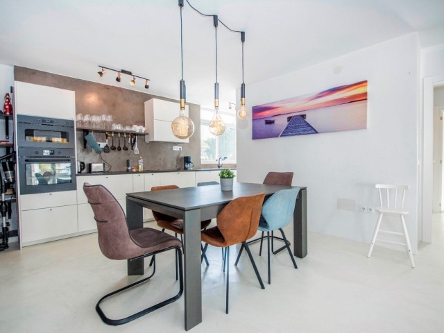 3 Bedrooms Apartment in Elviria