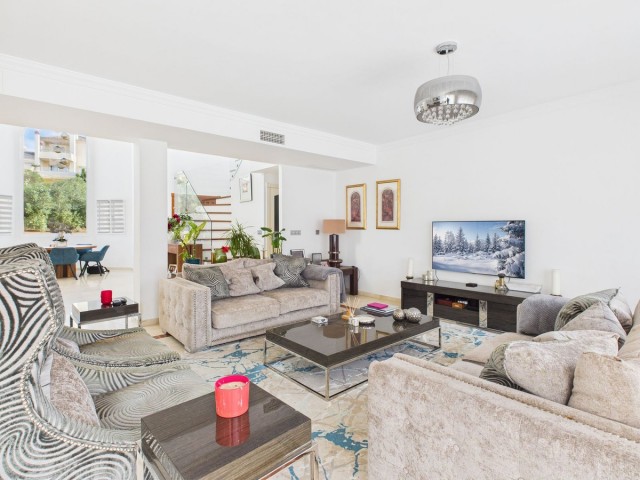Penthouse avec 3 Chambres  à San Roque