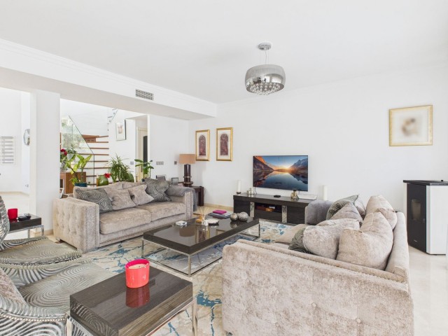 Penthouse avec 3 Chambres  à San Roque