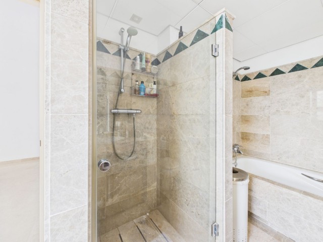 Penthouse avec 3 Chambres  à San Roque