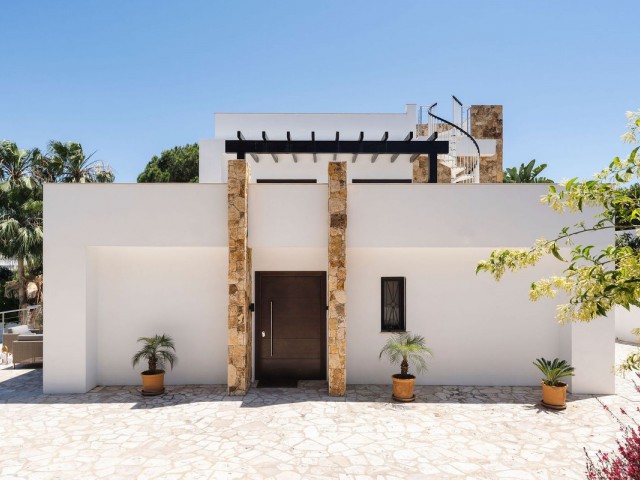 4 Schlafzimmer Villa in Nueva Andalucía
