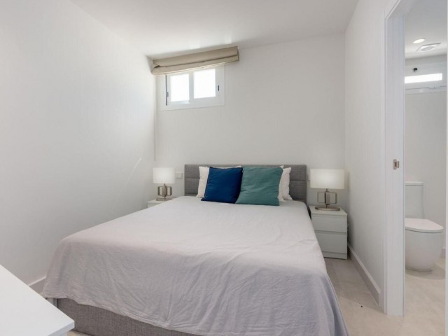 Penthouse avec 2 Chambres  à Puerto Banús