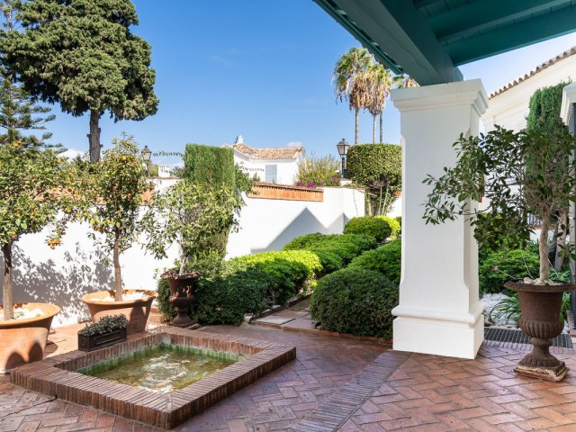 6 Schlafzimmer Villa in Guadalmina Baja