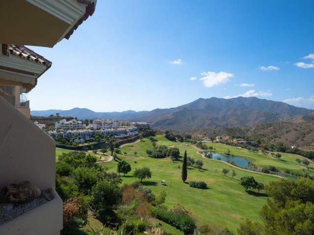 Apartamento con 3 Dormitorios  en Alhaurin Golf