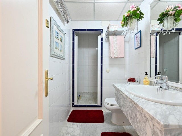 Apartamento con 3 Dormitorios  en Alhaurin Golf