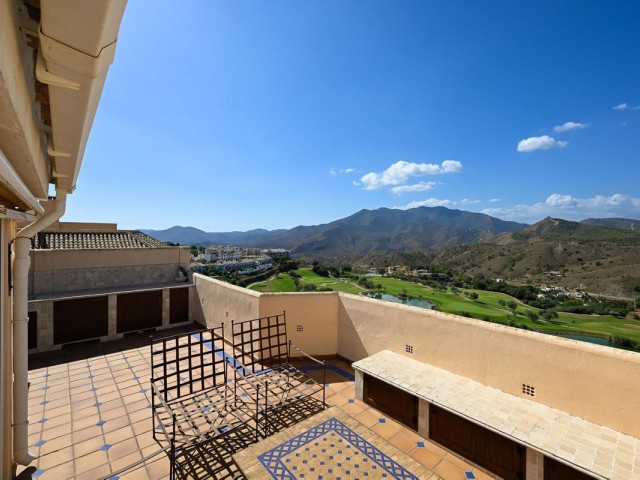 Apartamento con 3 Dormitorios  en Alhaurin Golf