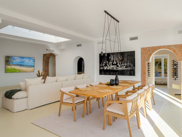 Villa avec 6 Chambres  à El Madroñal