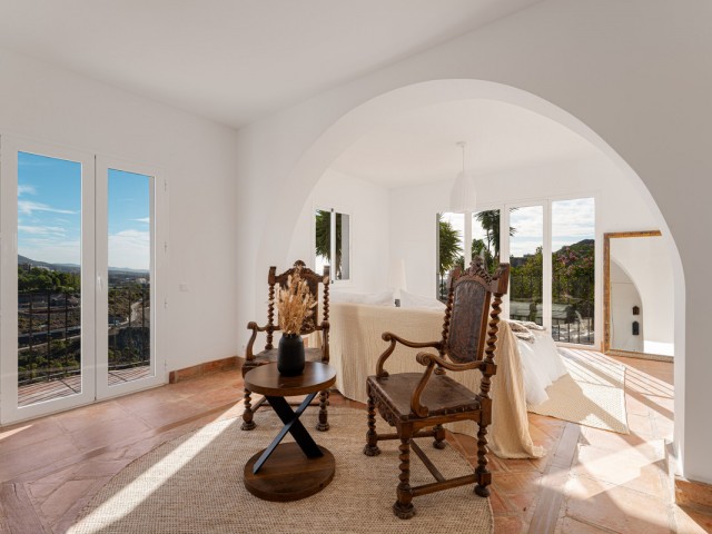 Villa avec 6 Chambres  à El Madroñal