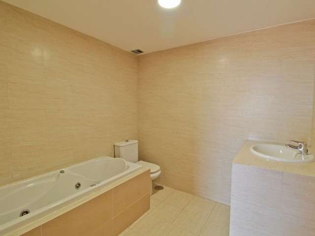 4 Bedrooms Townhouse in Mijas