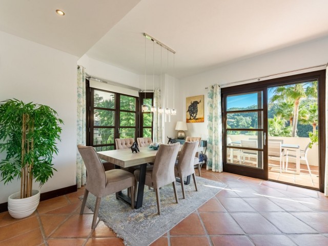 4 Bedrooms Townhouse in Benahavís