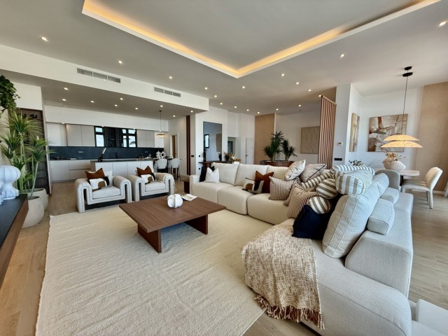 4 Bedrooms Villa in Benalmadena