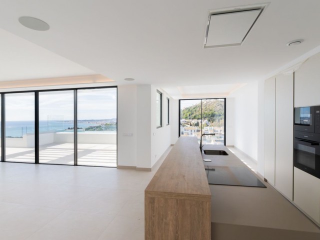 4 Bedrooms Villa in Benalmadena