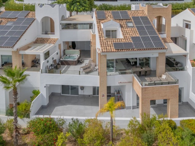 Villa avec 4 Chambres  à Torremuelle