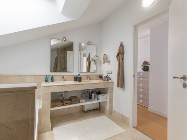Villa avec 4 Chambres  à Torremuelle