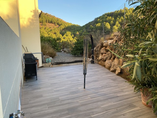 Apartamento con 3 Dormitorios  en Mijas