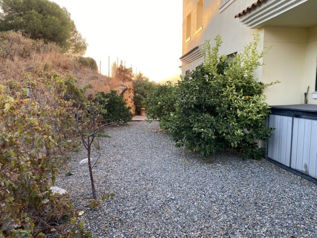 Apartamento con 3 Dormitorios  en Mijas