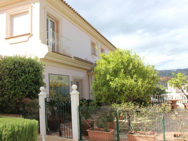 Villa Artola - R3989923
