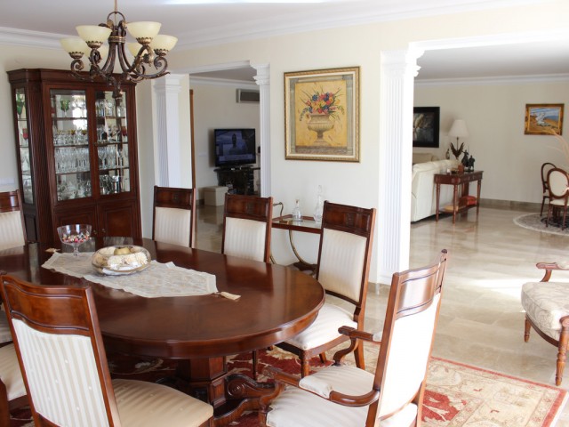 Villa avec 7 Chambres  à Artola