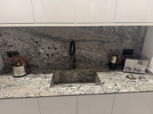 Apartment, Benahavis, R5231551