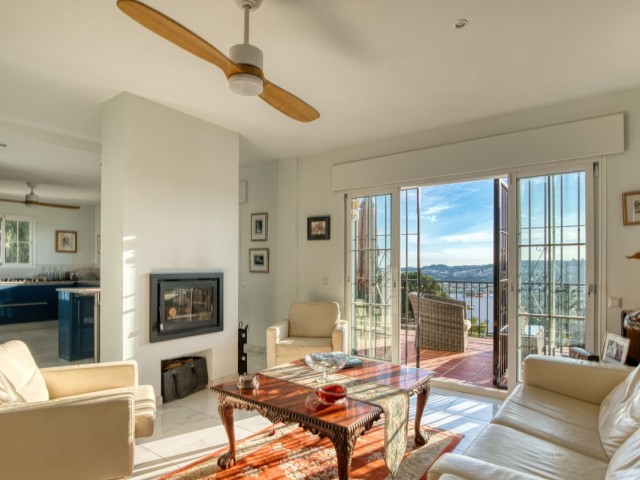 Huvila, Sierrezuela, R5102461