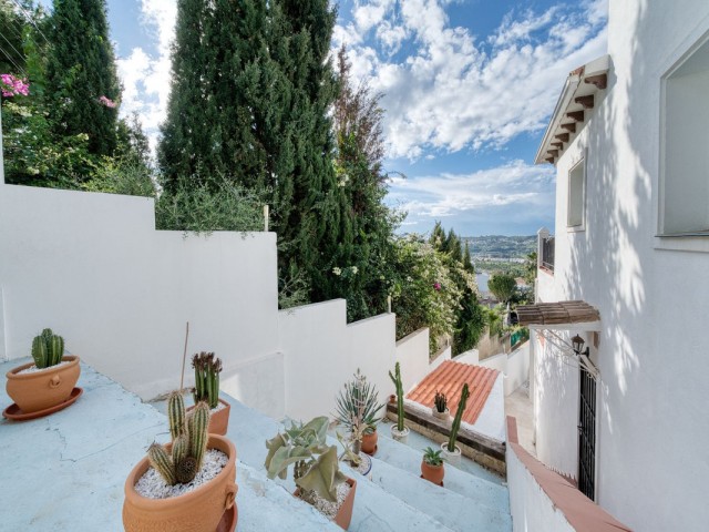 Villa avec 5 Chambres  à Sierrezuela