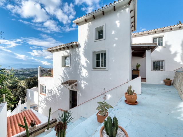 Villa avec 5 Chambres  à Sierrezuela