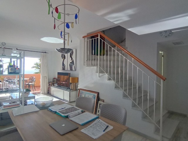 2 Bedrooms Apartment in Calahonda