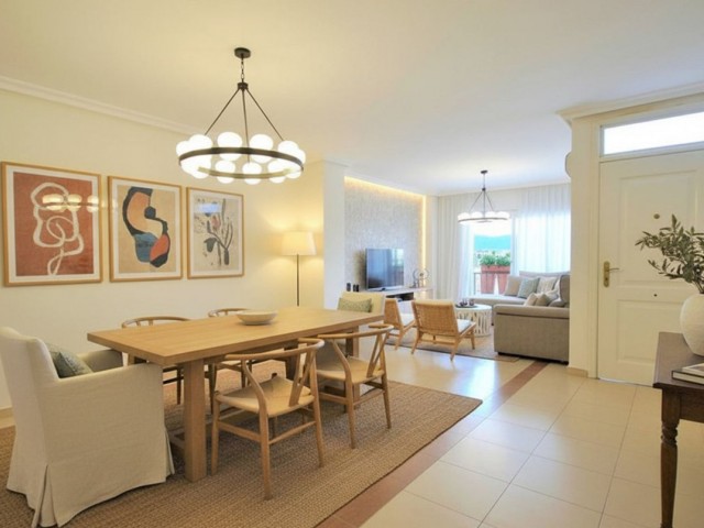 Apartment, Aloha, R5236174