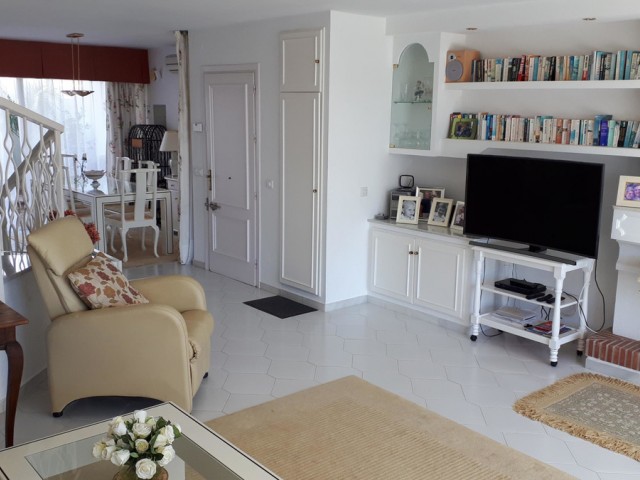 Villa, Miraflores, R4854655