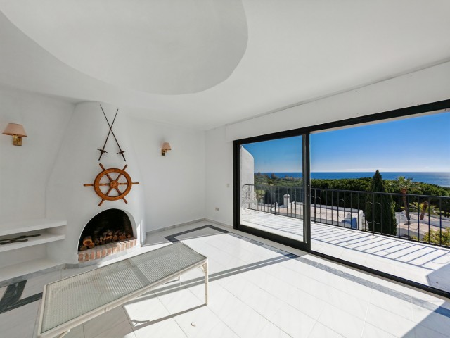 Maison mitoyenne, Cabopino, R5236669