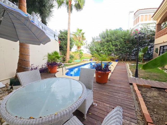 4 Bedrooms Villa in Riviera del Sol